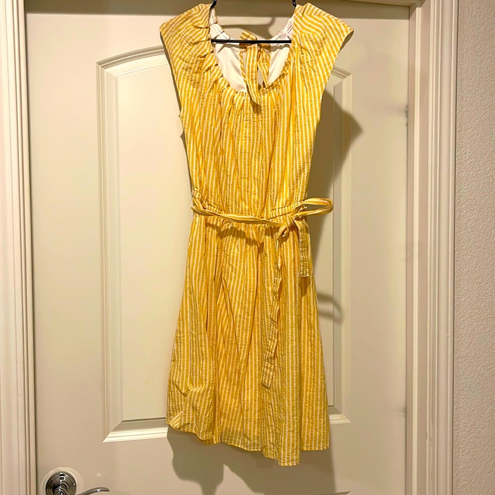 LC Lauren Conrad spring summery flowy dress